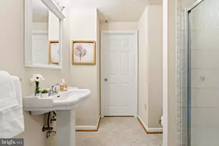 211 Firehouse Ln, Gaithersburg, MD 20878 - Photo 47