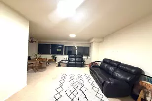 4515 Willard Ave, Chevy Chase, MD 20815 - Photo 3
