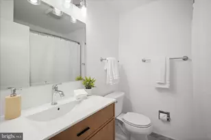 6204 Redwing Ct, Bethesda, MD 20817 - Photo 21