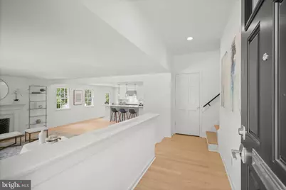 6204 Redwing Court, Bethesda, MD 20817 - Photo 3
