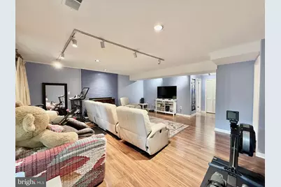 6424 Hollins Drive, Bethesda, MD 20817 - Photo 27