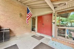 6424 Hollins Dr, Bethesda, MD 20817 - Photo 3