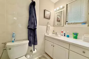 6424 Hollins Dr, Bethesda, MD 20817 - Photo 19