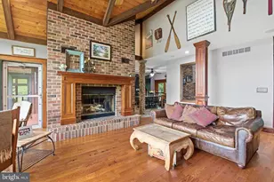 21605 Gentry Ln, Brookeville, MD 20833 - Photo 25