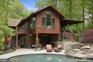 21605 Gentry Ln, Brookeville, MD 20833 - Photo 5