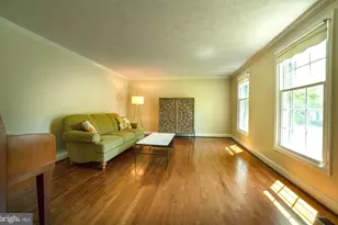14441 Kings Grant St, North Potomac, MD 20878 - Photo 9