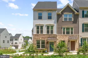 9826 Posterity Ln, Montgomery Village, MD 20886 - Photo 3