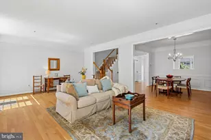 17976 Dumfries Cir, Olney, MD 20832 - Photo 13