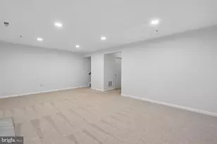17976 Dumfries Cir, Olney, MD 20832 - Photo 33