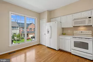 17976 Dumfries Cir, Olney, MD 20832 - Photo 7