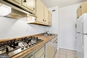 10500 Rockville Pike, Rockville, MD 20852 - Photo 15