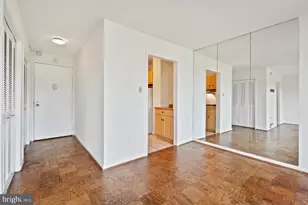 10500 Rockville Pike, Rockville, MD 20852 - Photo 13