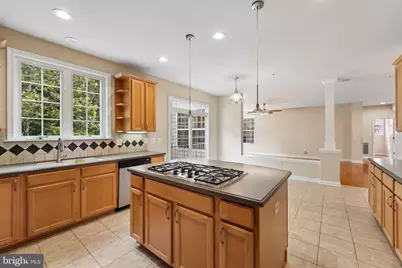 23115 Timber Creek Lane, Clarksburg, MD 20871 - Photo 13