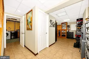 19708 Midas Ct, Gaithersburg, MD 20879 - Photo 33