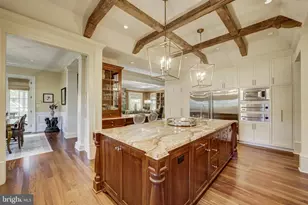 8800 Saunders Ln, Bethesda, MD 20817 - Photo 13