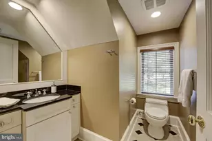 8800 Saunders Ln, Bethesda, MD 20817 - Photo 37