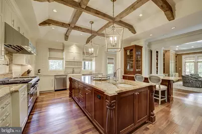 8800 Saunders Lane, Bethesda, MD 20817 - Photo 17