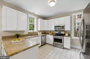 112 Quincy St, Chevy Chase, MD 20815 - Photo 13