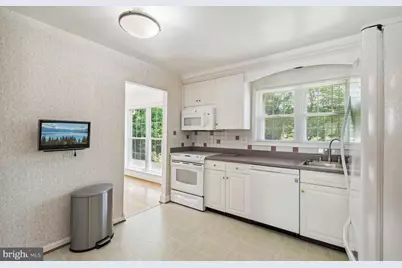 5916 Greentree Road, Bethesda, MD 20817 - Photo 7