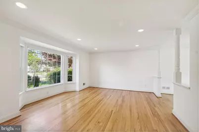 5916 Greentree Road, Bethesda, MD 20817 - Photo 3