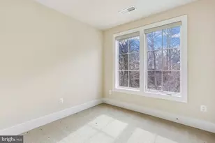 3675 Chevy Chase Lake Dr, Chevy Chase, MD 20815 - Photo 21