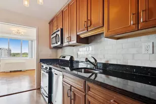 10500 Rockville Pike, North Bethesda, MD 20852 - Photo 9