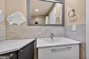 101 N Horners Ln, Rockville, MD 20850 - Photo 5