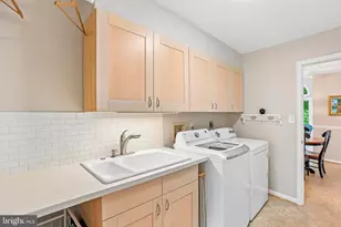 6621 Belle Chase Ct, Gaithersburg, MD 20882 - Photo 23