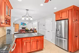 6621 Belle Chase Ct, Gaithersburg, MD 20882 - Photo 15