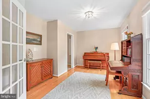 6621 Belle Chase Ct, Gaithersburg, MD 20882 - Photo 7