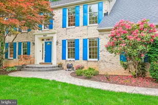 6621 Belle Chase Ct, Gaithersburg, MD 20882 - Photo 3