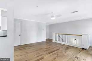 5716 Chapman Mill Dr, Rockville, MD 20852 - Photo 9