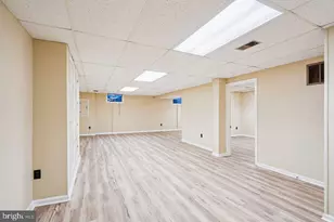 8020 Lakenheath, Potomac, MD 20854 - Photo 25