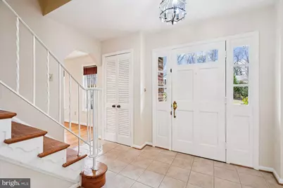 8020 Lakenheath, Potomac, MD 20854 - Photo 3