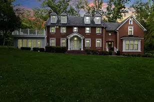 6907 Bradley Blvd, Bethesda, MD 20817 - Photo 3