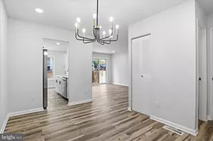 10107 Ridgeline Dr, Montgomery Village, MD 20886 - Photo 9