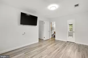 18328 Streamside Dr, Gaithersburg, MD 20879 - Photo 13