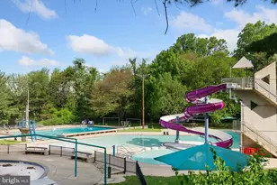 18328 Streamside Dr, Gaithersburg, MD 20879 - Photo 29