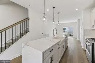 2042 Henson Norris St, Rockville, MD 20850 - Photo 17