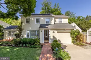 7822 Moorland Ln, Bethesda, MD 20814 - Photo 3