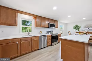 19213 Wootton Ave, Poolesville, MD 20837 - Photo 3