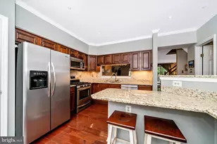 18637 Clovercrest Cir, Olney, MD 20832 - Photo 7