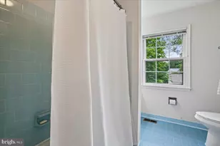 9208 Fall River Ln, Potomac, MD 20854 - Photo 27