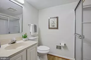 9208 Fall River Ln, Potomac, MD 20854 - Photo 39