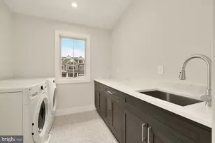 8314 Thoreau Dr, Bethesda, MD 20817 - Photo 65