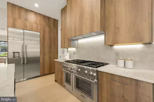 8314 Thoreau Dr, Bethesda, MD 20817 - Photo 25