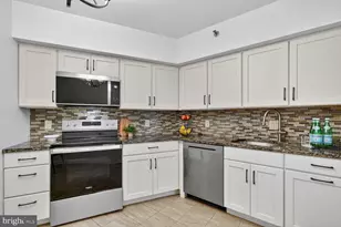 4550 N Park Ave, Chevy Chase, MD 20815 - Photo 7
