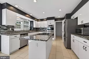 12320 Pissaro Dr, North Potomac, MD 20878 - Photo 17