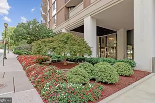 4620 N Park Ave, Chevy Chase, MD 20815 - Photo 3