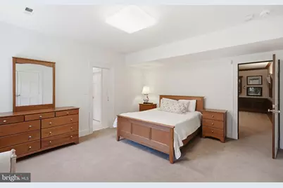 9200 Redwood Avenue, Bethesda, MD 20817 - Photo 35